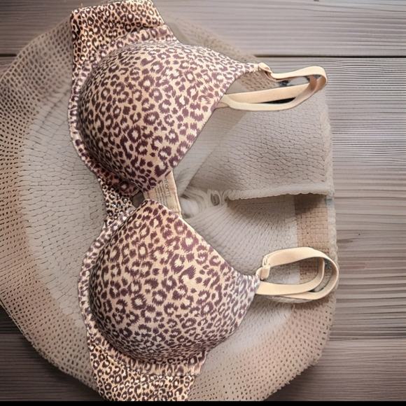 ☕️MAIDENFORM LEOPARD ANIMAL PRINT UNDERWIRE BRA SIZE 36B - Picture 1 of 4
